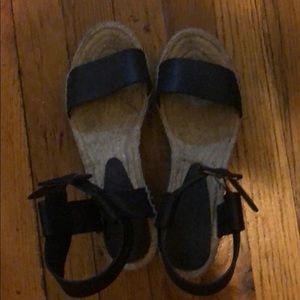 Vince plattform heel sandal